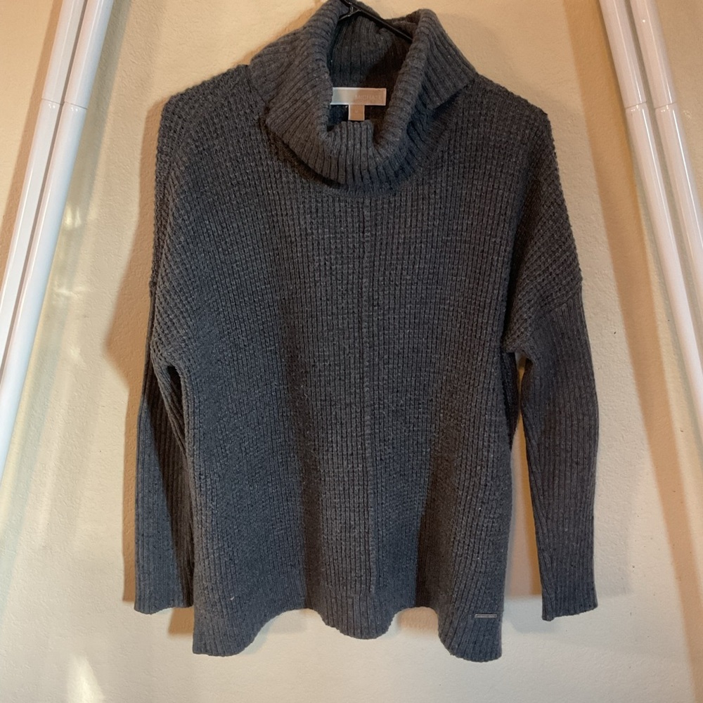 MICHAEL Michael Kors Size Medium Grey Turtleneck Knit Sweater